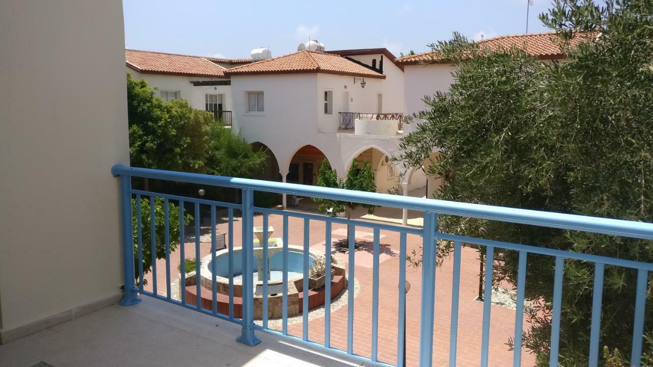 Ferienwohnung Limnaria West Park Paphos Exterior foto